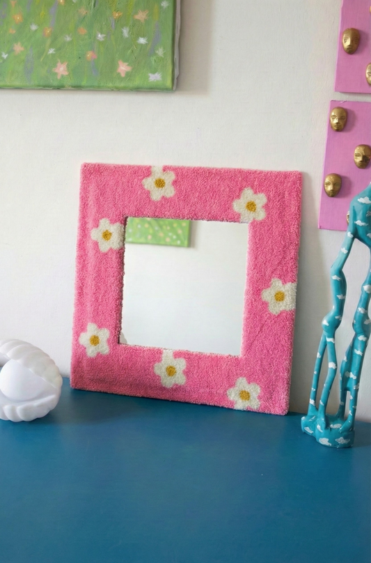 Nakış Detaylı Dekoratif Ayna - Papatya Pembe