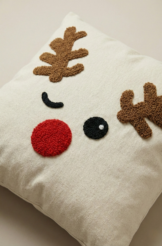 Yılbaşı Desenli Nakış İşlemeli Kırlent Kılıfı - Noel Geyik