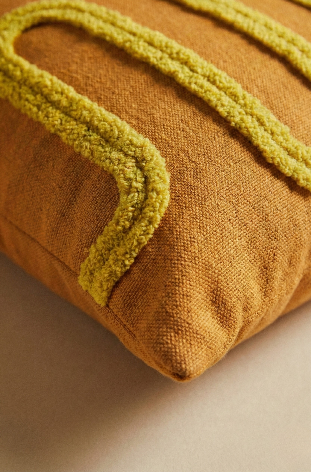 Nakış İşlemeli Kırlent Kılıfı - Geometrik Turuncu