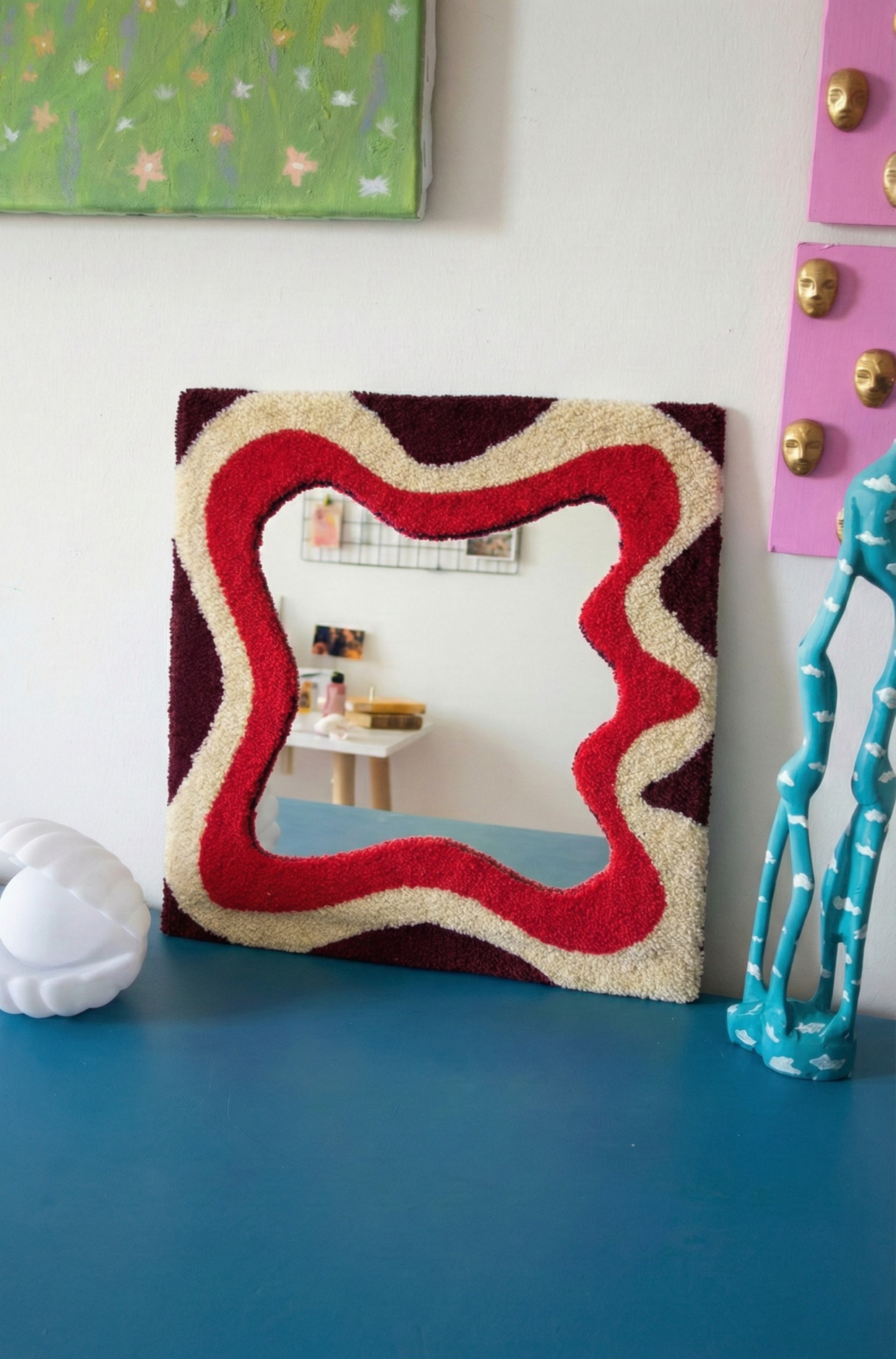 Nakış Detaylı Dekoratif Ayna - Wave Kırmızı