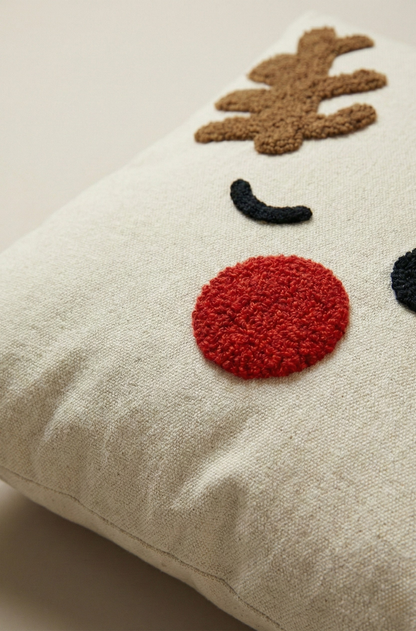 Yılbaşı Desenli Nakış İşlemeli Kırlent Kılıfı - Noel Geyik