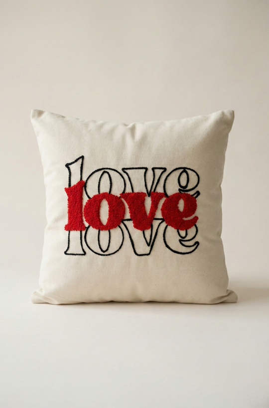 Sevgililer Günü Nakış İşlemeli Kırlent Kılıfı - Love Kırmızı