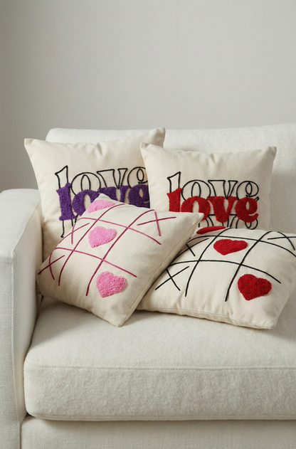 Sevgililer Günü Nakış İşlemeli Kırlent Kılıfı - Love Kırmızı