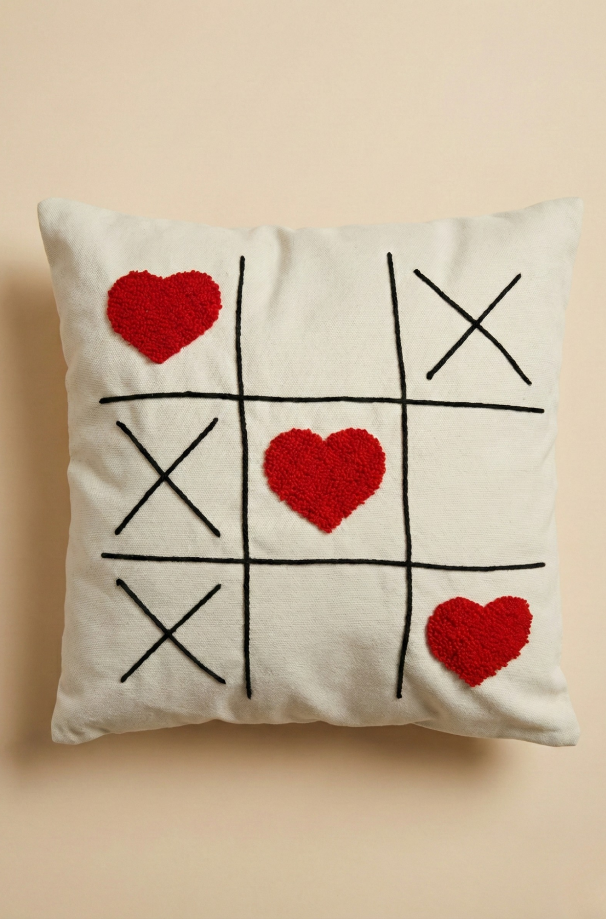 Sevgililer Günü Nakış İşlemeli Kırlent Kılıfı - Dama Kırmızı