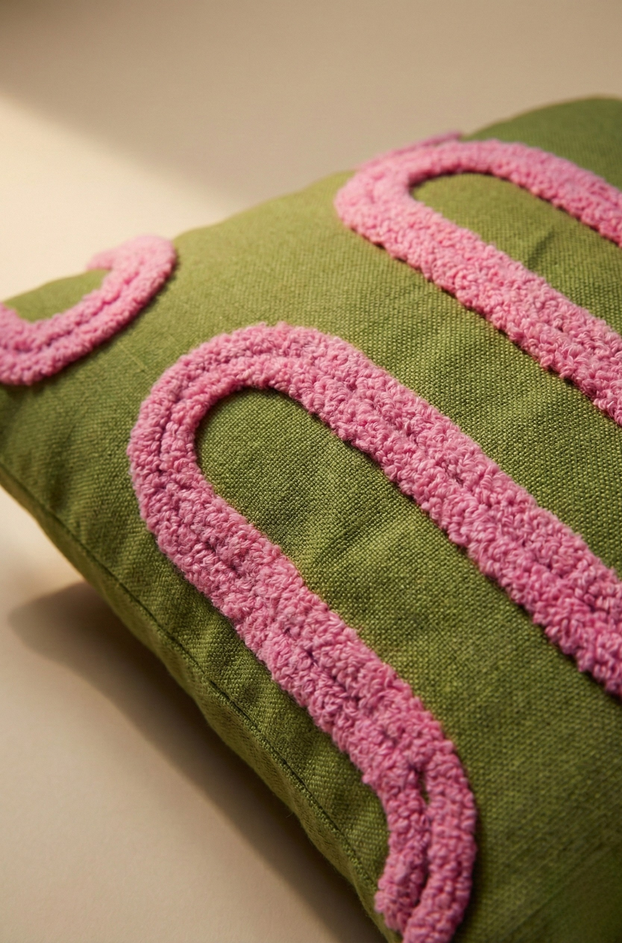 Nakış İşlemeli Kırlent Kılıfı - Geometrik Yeşil