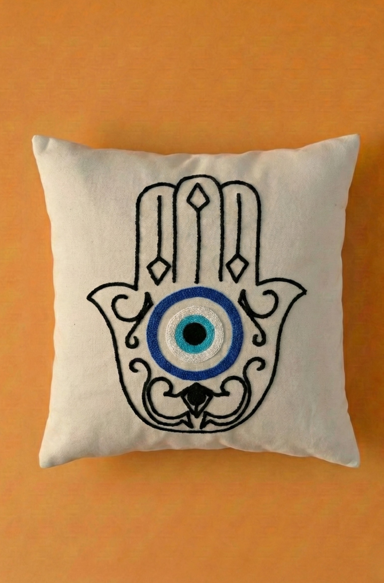 Nakış İşlemeli Kırlent Kılıfı - Nazar Desenli