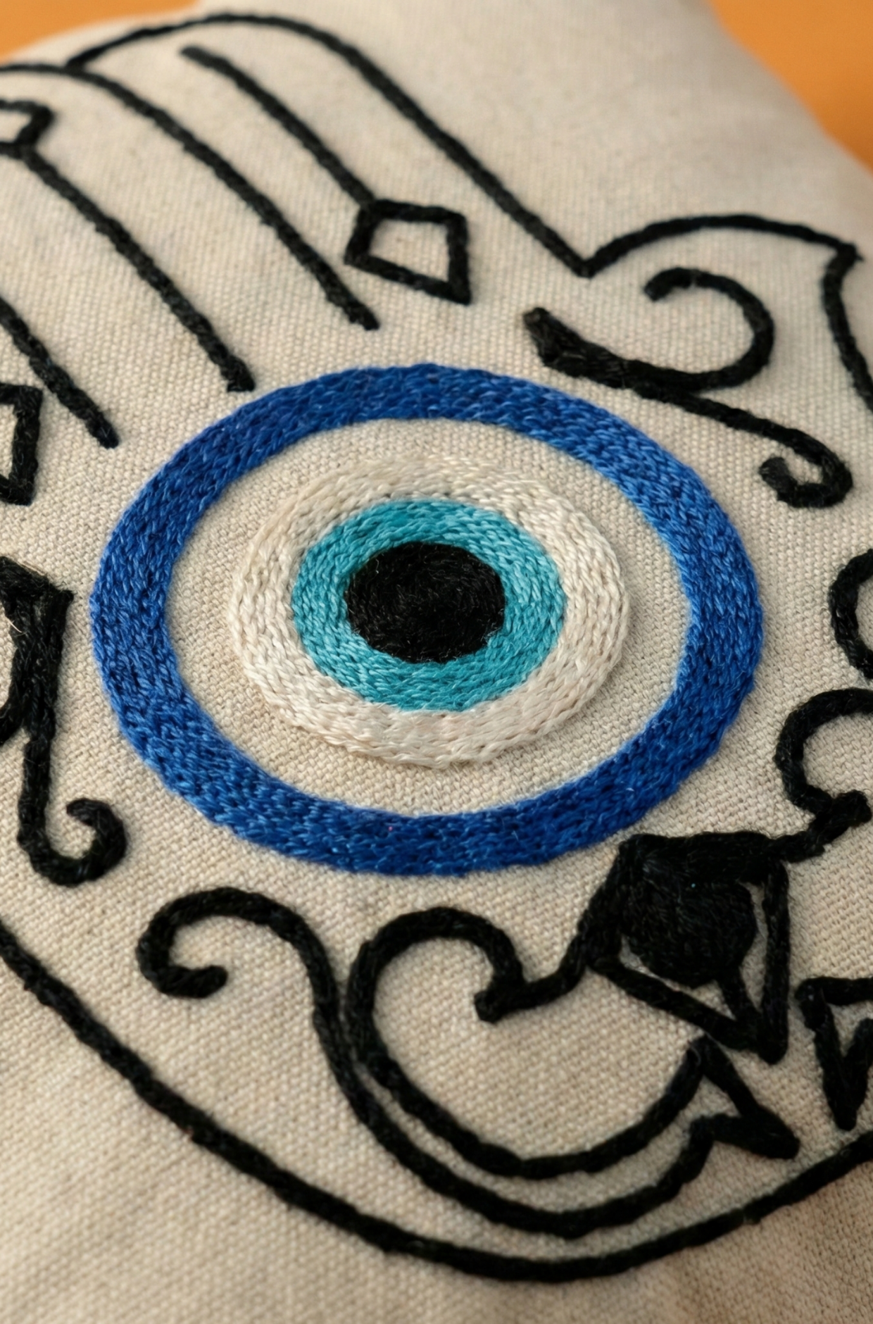 Nakış İşlemeli Kırlent Kılıfı - Nazar Desenli