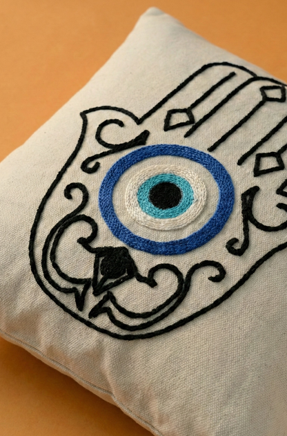 Nakış İşlemeli Kırlent Kılıfı - Nazar Desenli