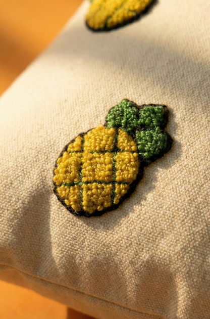 Nakış İşlemeli Kırlent Kılıfı - Ananas Desenli