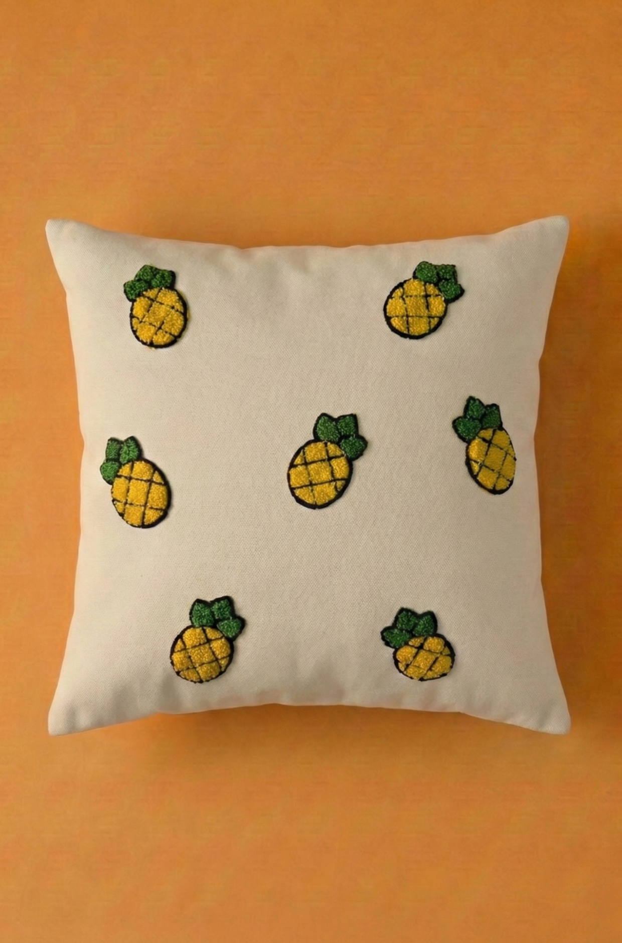 Nakış İşlemeli Kırlent Kılıfı - Ananas Desenli