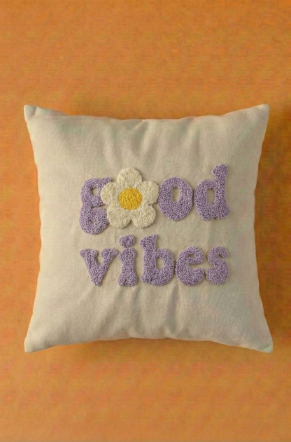 Nakış İşlemeli Kırlent Kılıfı - Good Vibes Mor