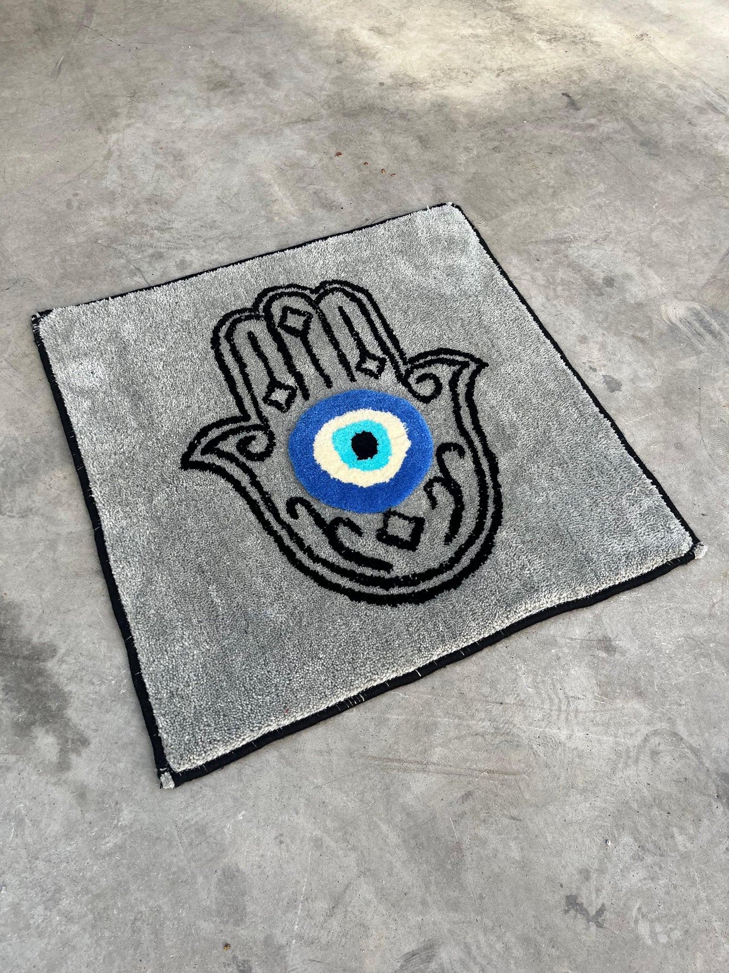 El Yapımı Nazar Fatmanın Eli Tufting Halı